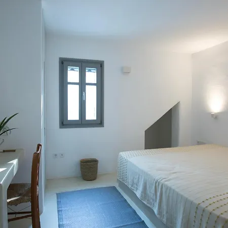 Seafront Stoa In Dryos וילה