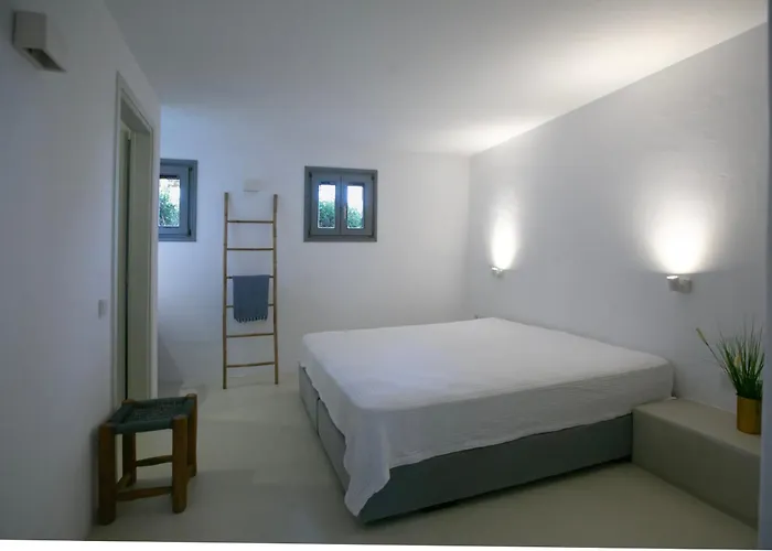 Seafront Stoa In Dryos * דריוס