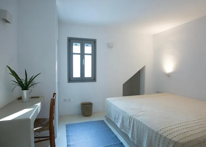 Seafront Stoa In Dryos וילה