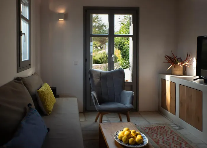 Seafront Stoa In Dryos דריוס